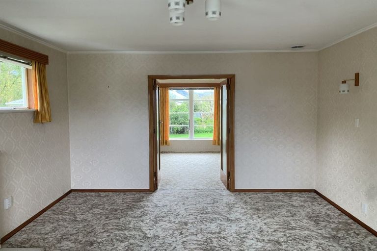 Photo of property in 19 Thackeray Street, Trentham, Upper Hutt, 5018