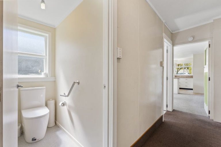 Photo of property in 3 Caversham Road, Westmere, Whanganui, 4501