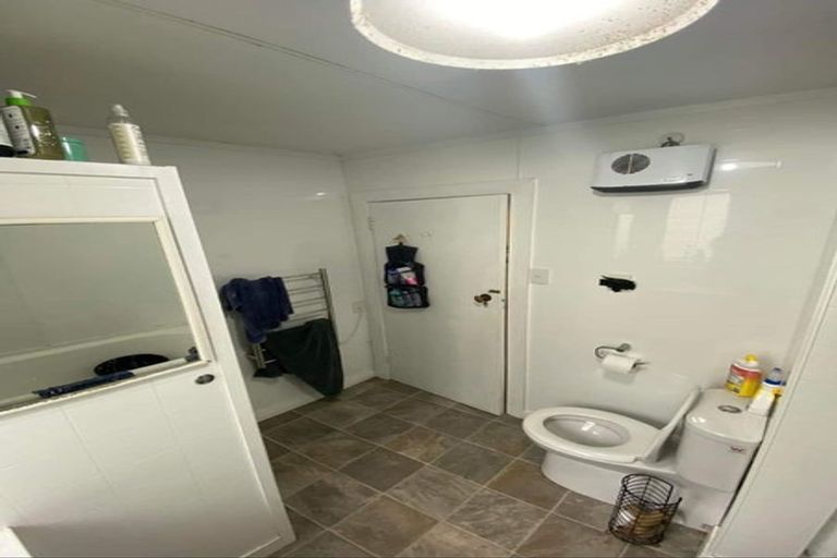 Photo of property in 115 Glenmore Street, Kelburn, Wellington, 6012