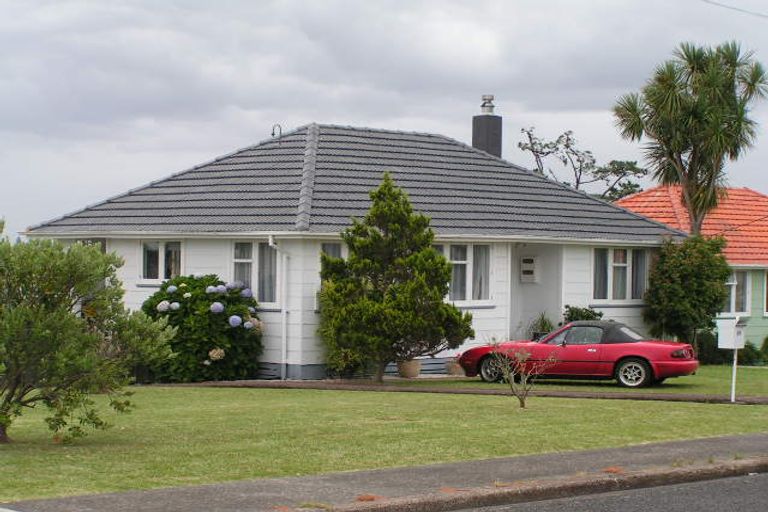Photo of property in 25 Marsden Street, Hauraki, Auckland, 0622