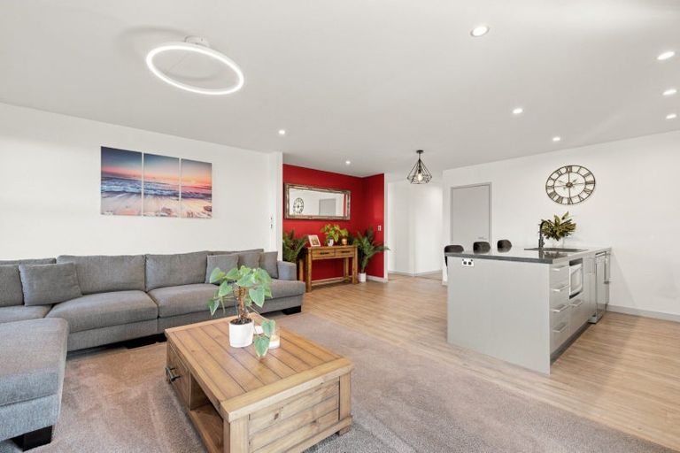 Photo of property in 8 Cupples Street, Papamoa Beach, Papamoa, 3118