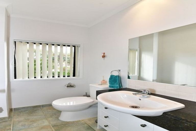 Photo of property in 76 Nautilus Drive, Gulf Harbour, Whangaparaoa, 0930