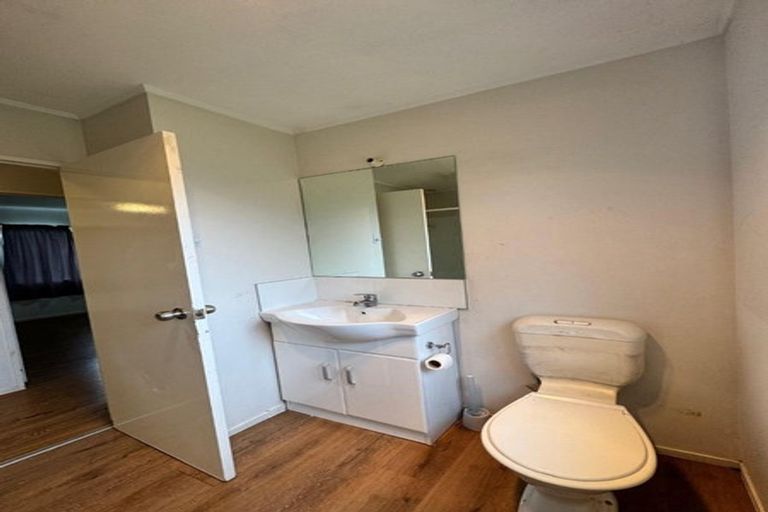 Photo of property in 22 Olive Crescent, Papatoetoe, Auckland, 2025
