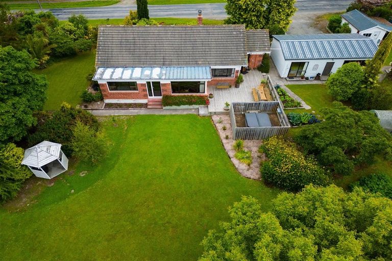 Photo of property in 72 Parsonage Road, Waimate, 7978