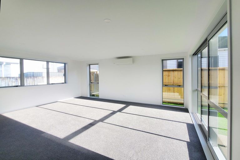 Photo of property in 13c Oxford Road, Manurewa, Auckland, 2102