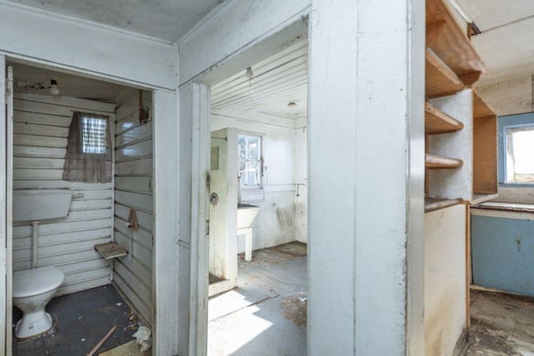 Photo of property in 11 Muir Street, Gonville, Whanganui, 4501