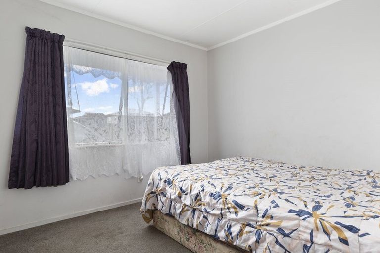 Photo of property in 96 Shifnal Drive, Randwick Park, Auckland, 2105