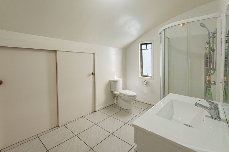 Photo of property in 307 Whananaki North Road, Opuawhanga, Hikurangi, 0181