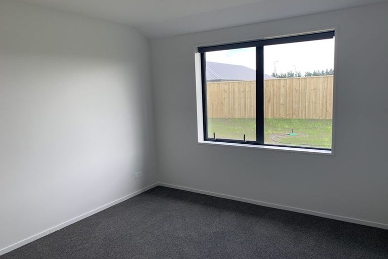 Photo of property in 38 Eileen Way, Rolleston, 7615