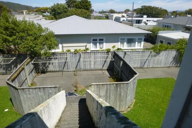 Photo of property in 73 Whites Line East, Waiwhetu, Lower Hutt, 5010