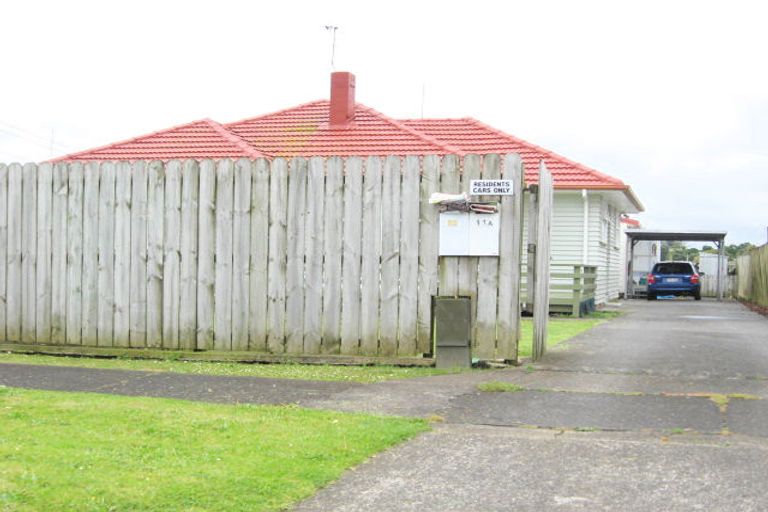 Photo of property in 11 Kiekie Road, Mangere Bridge, Auckland, 2022