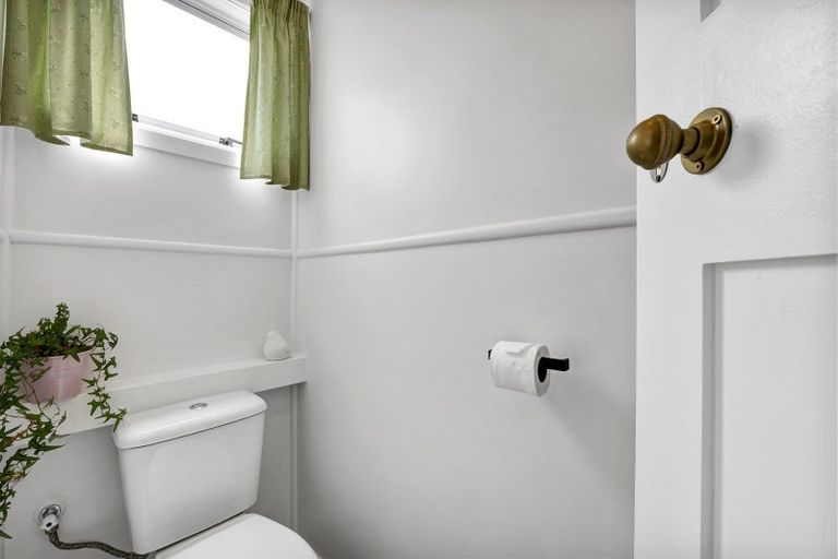 Photo of property in 26 Conway Road, Eltham, 4322