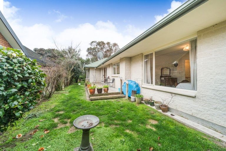 Photo of property in 14 Scandia Court, Hokowhitu, Palmerston North, 4410