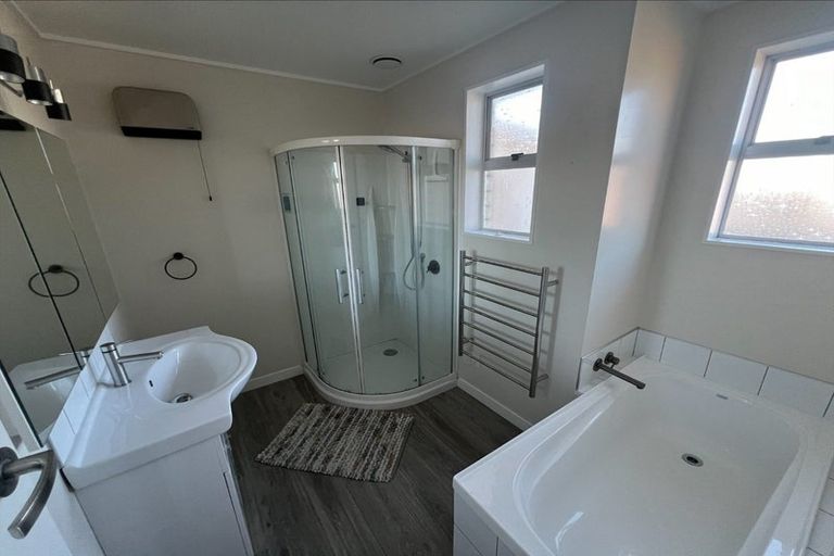 Photo of property in 133 Muhunoa Road East, Ohau, Levin, 5570