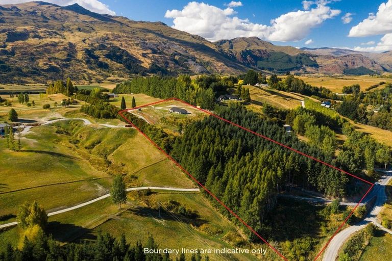 Photo of property in 86 Mountain View Road, Dalefield, Queenstown, 9371