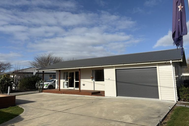 Photo of property in 26 Kent Street, Riversdale, 9776