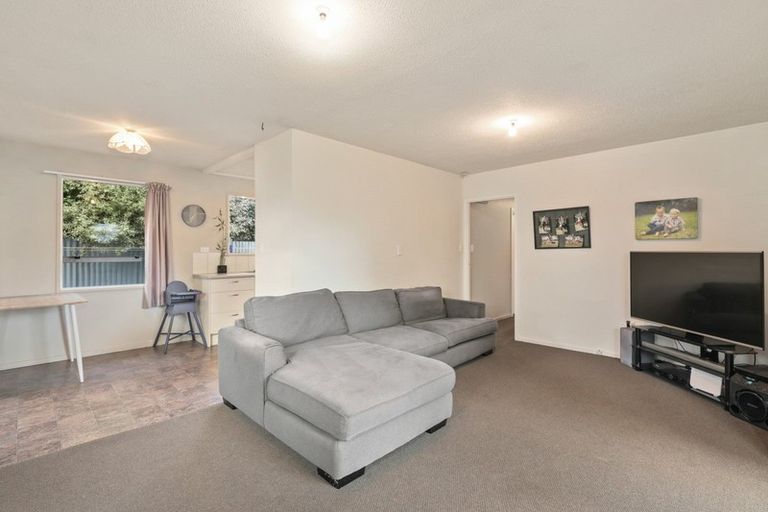 Photo of property in 35a Kuaka Crescent, Bromley, Christchurch, 8062