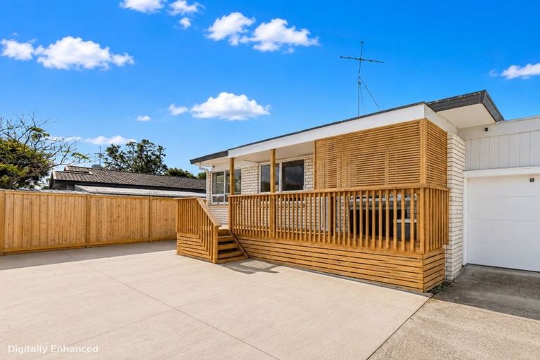 Photo of property in 2/33f Springs Road, Parakai, 0830