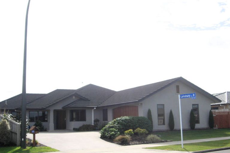 Photo of property in 8 Wentworth Drive, Rototuna North, Hamilton, 3210