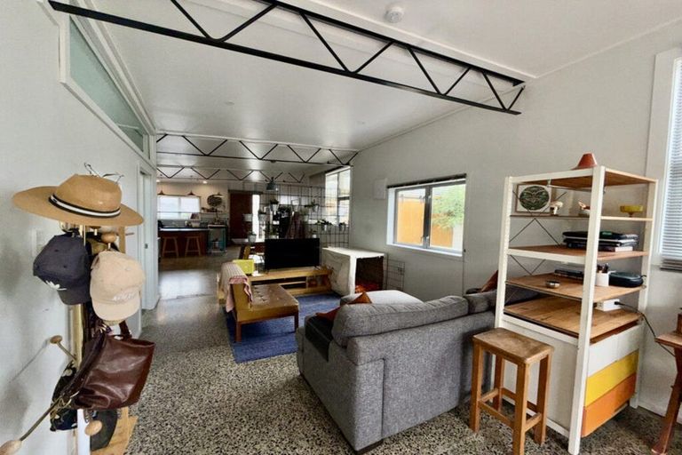 Photo of property in 19 Bath Street, Brighton, Dunedin, 9035