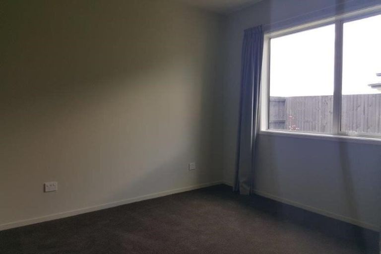 Photo of property in 22 Dunlops Crescent, Marshland, Christchurch, 8083