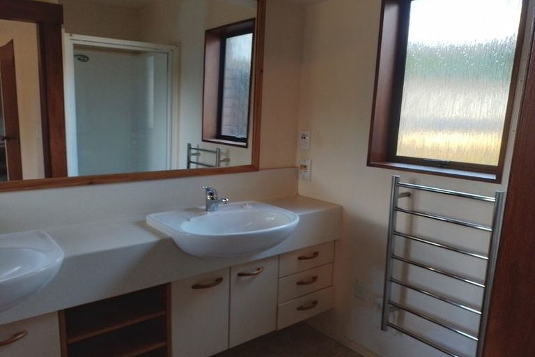 Photo of property in 30 Ngahere Drive, Horahora, Whangarei, 0110