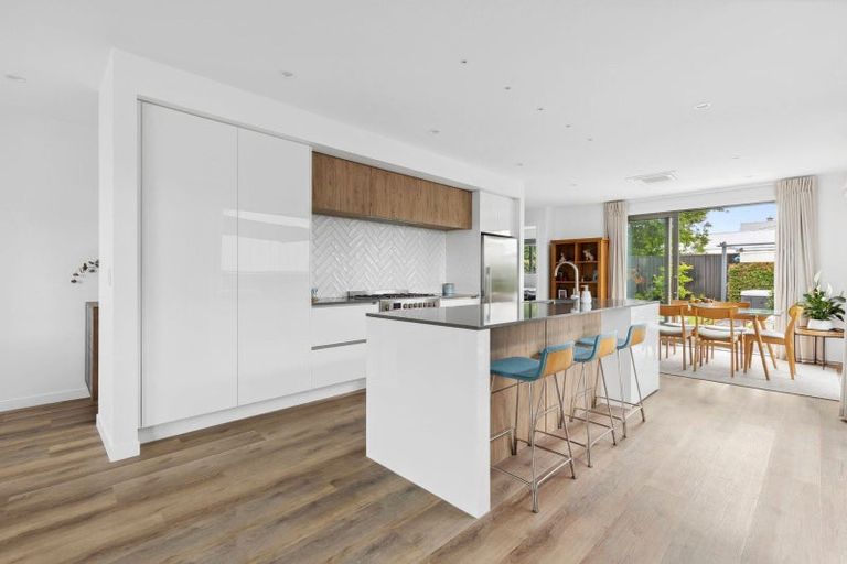 Photo of property in 13 Ada Close, Cambridge, 3434