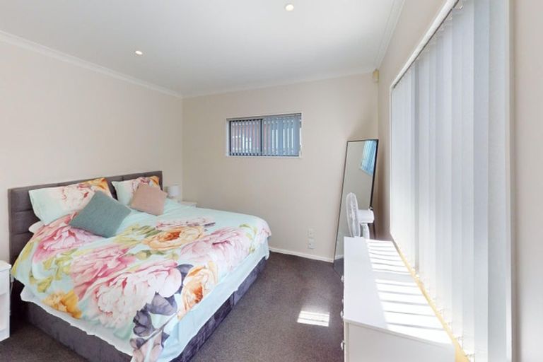 Photo of property in 1 Loader Place, Tawhero, Whanganui, 4501