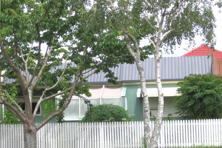 Photo of property in 2/52 Harlston Road, Mount Albert, Auckland, 1025