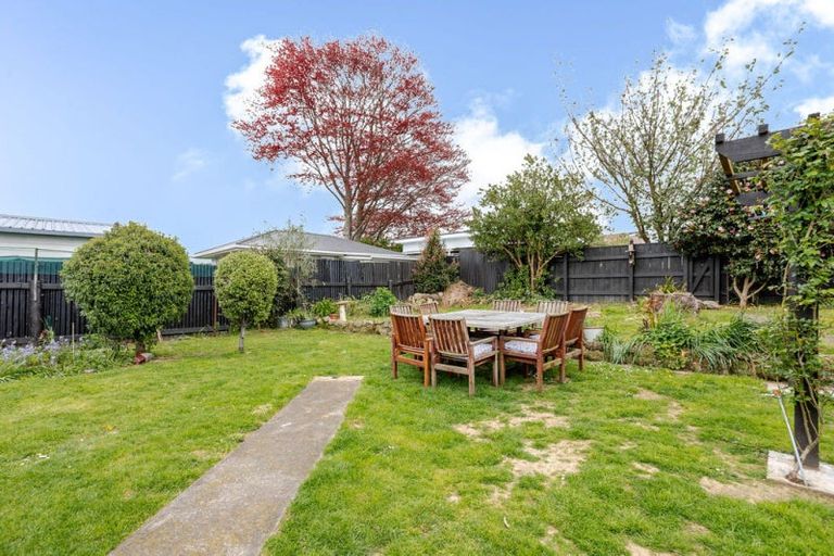 Photo of property in 38 Queen Street, Dannevirke, 4930