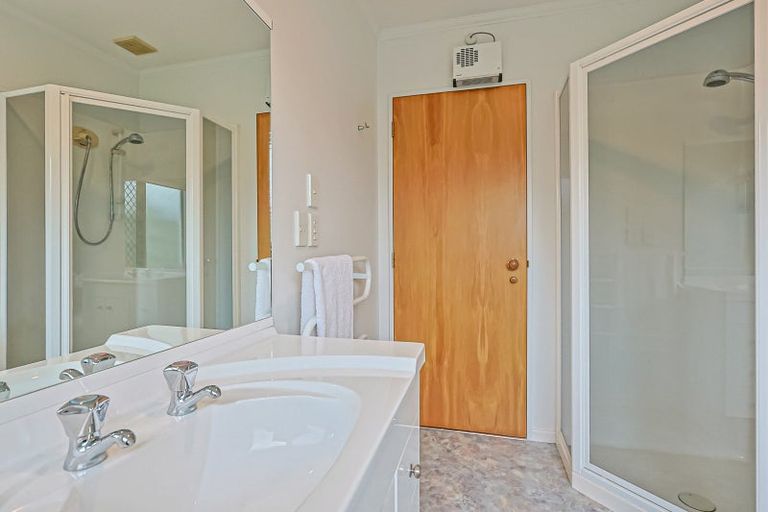 Photo of property in 24a Kensington Drive, Taradale, Napier, 4112