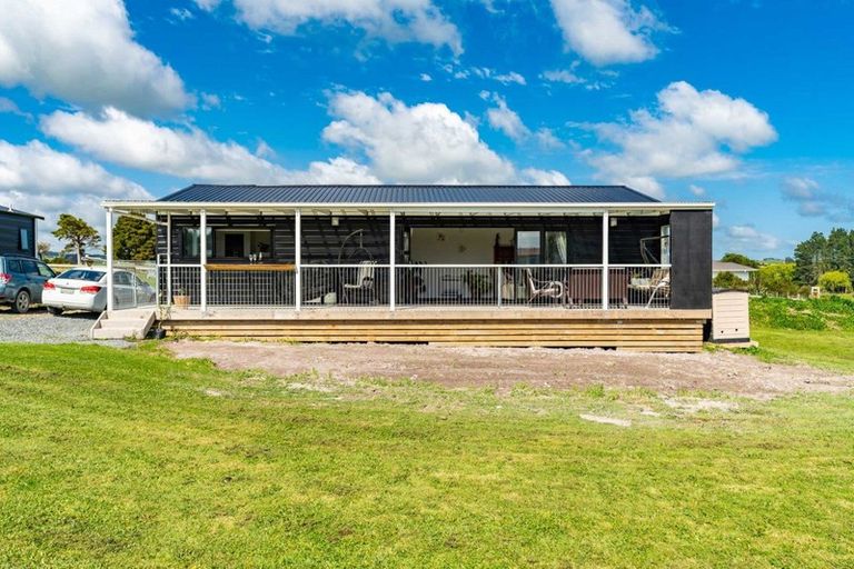 Photo of property in 717 Settlement Road, Hakaru, Wellsford, 0975