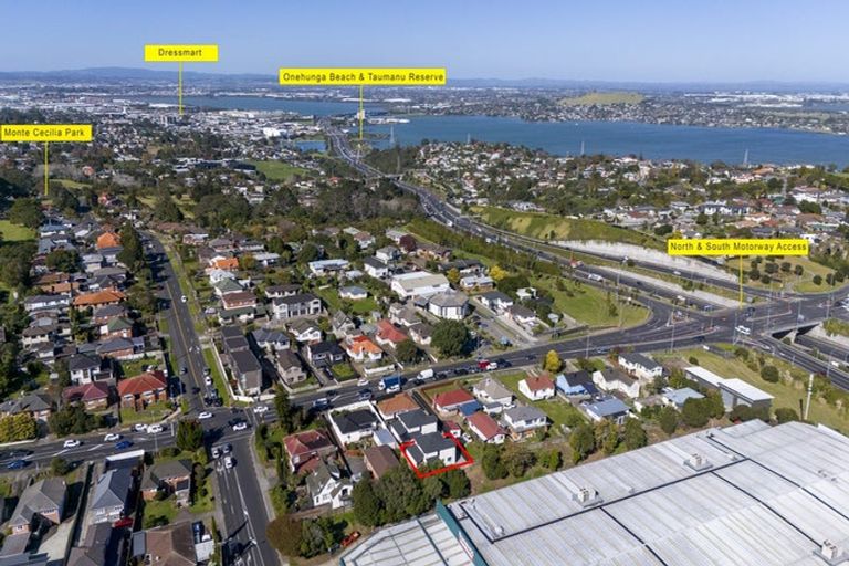 Photo of property in 91b Hillsborough Road, Hillsborough, Auckland, 1042