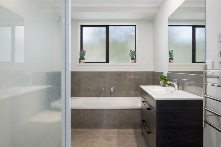 Photo of property in 14 Layla Place, Katikati, 3178