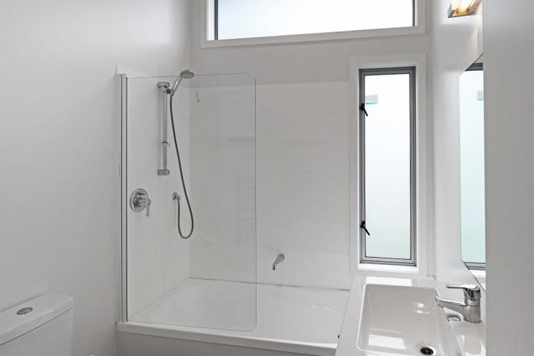 Photo of property in 8/114 Mitchell Street, Brooklyn, Wellington, 6021