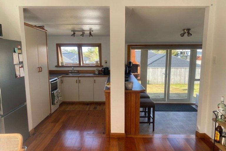 Photo of property in 373 Carrington Street, Upper Vogeltown, New Plymouth, 4310