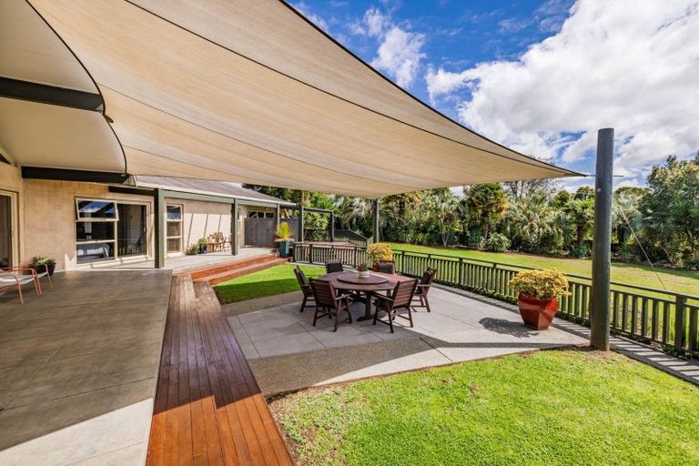 Photo of property in 17 Riddell Road, Kerikeri, 0230