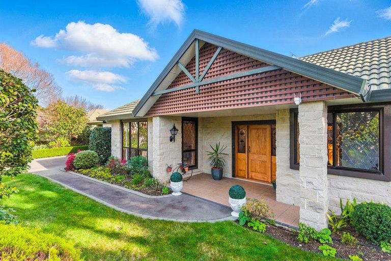 Photo of property in 7 Maple Lane, Waikanae, 5036