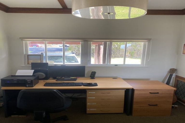 Photo of property in 1/20 Aotearoa Terrace, Murrays Bay, Auckland, 0630