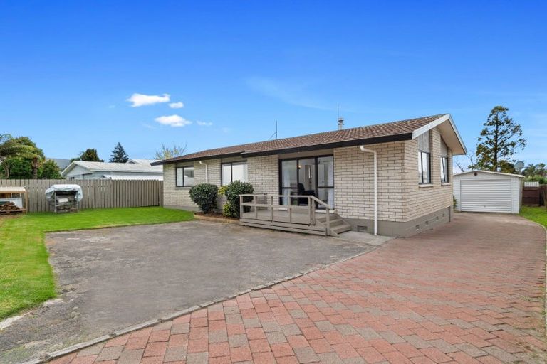Photo of property in 27 Macloughlin Drive, Te Puke, 3119