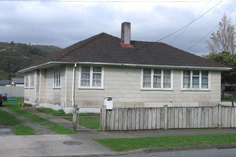 Photo of property in 1196 Taita Drive, Taita, Lower Hutt, 5011