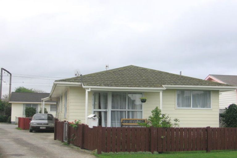 Photo of property in 3/73 Randwick Crescent, Moera, Lower Hutt, 5010