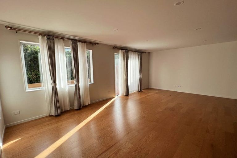 Photo of property in 171a Forrest Hill Road, Forrest Hill, Auckland, 0620