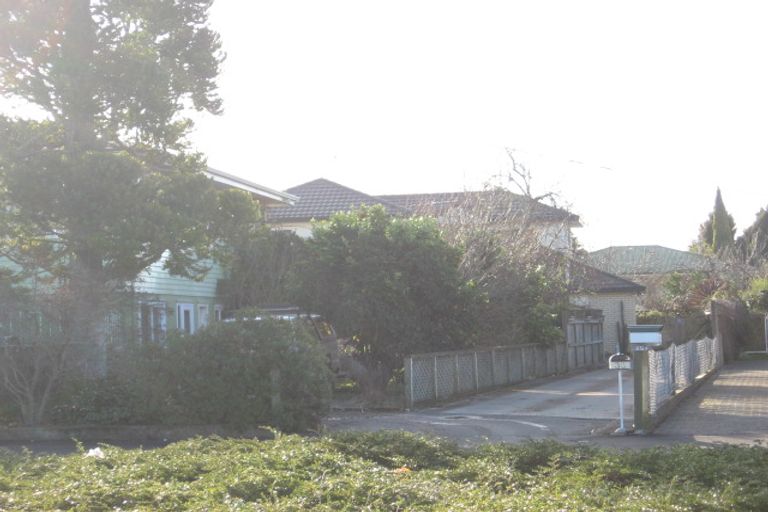 Photo of property in 33 Morrinsville Road, Hillcrest, Hamilton, 3216