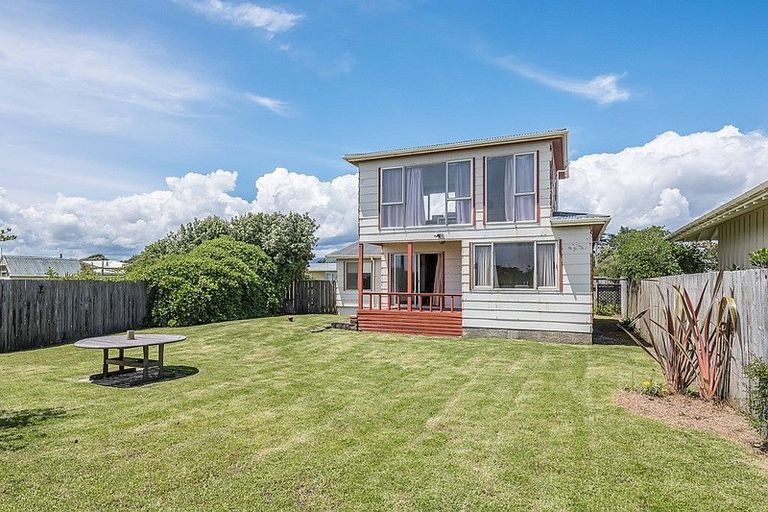 Photo of property in 7 Rodney Avenue, Te Horo Beach, Otaki, 5581