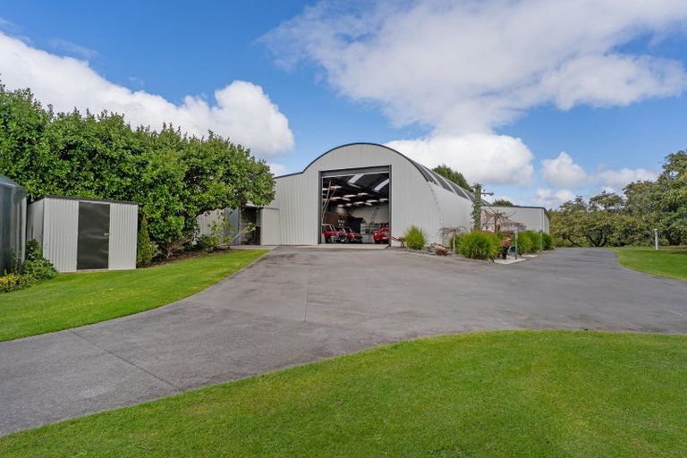 Photo of property in 32 Julian Road, Onemana, Whangamata, 3691