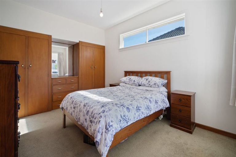 Photo of property in 122 Glandovey Road, Strowan, Christchurch, 8052