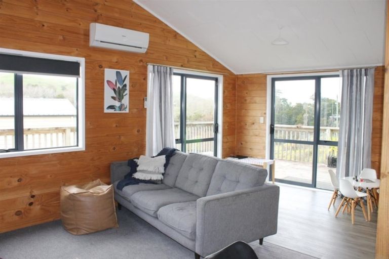 Photo of property in Hurndall Street East, Maungaturoto, 0520