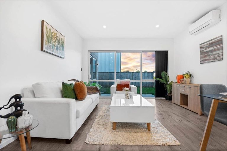 Photo of property in 20 Herekino Street, Westgate, Auckland, 0814