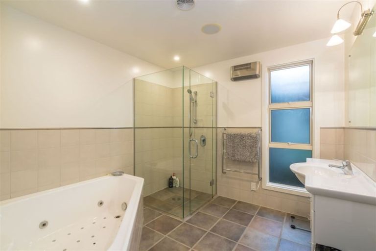 Photo of property in 8 Duxford Crescent, Fairfield, Dunedin, 9018